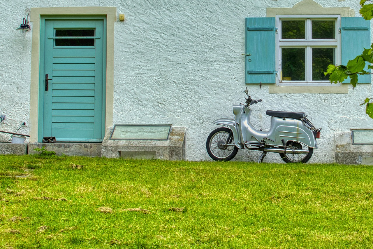 Mopedversicherung - aus Schwarz mache Blau!